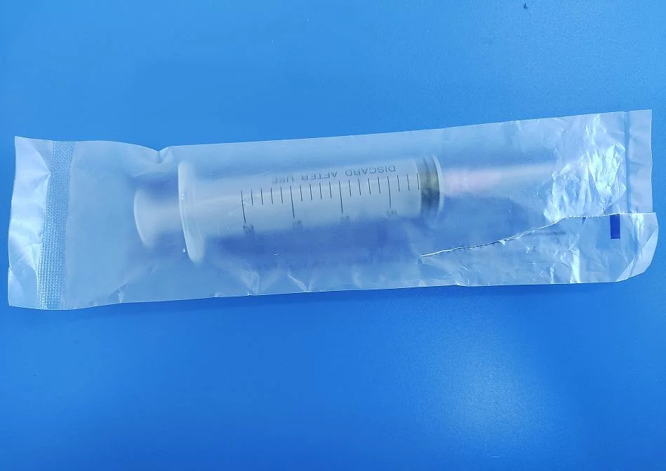 Disposable Sterilized Veterinary Syringe 20ml with 18gx3/4"