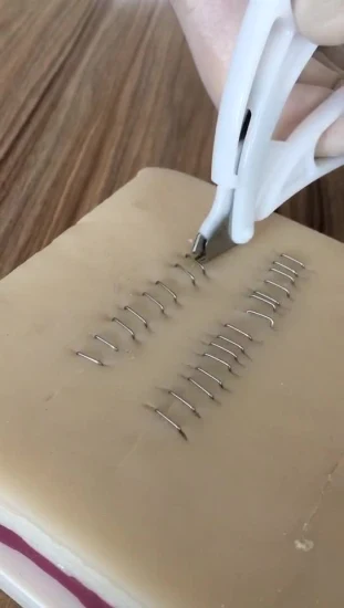 Grapadora de piel médica quirúrgica de cierre de piel simple de 35 anchos